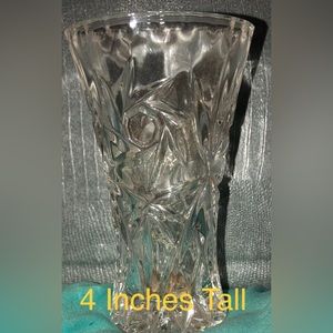 LENOX Small Crystal Vase 4 inch Star Bud Pattern